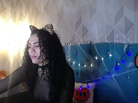 sheilapacheco online show from 10/29/25, 02:41