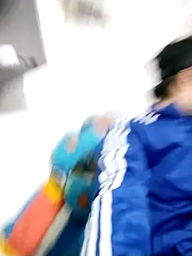 perrongo21 online show from 10/22/25, 07:57