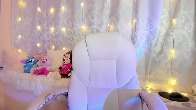 Lilith salvatoree online show from 04/14/26, 02:28