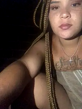 AliceXmoore online show from 10/25/25, 05:15