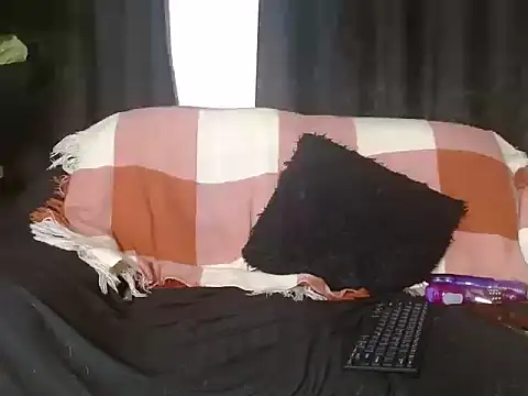 sweet day19 online show from 11/02/25, 01:19