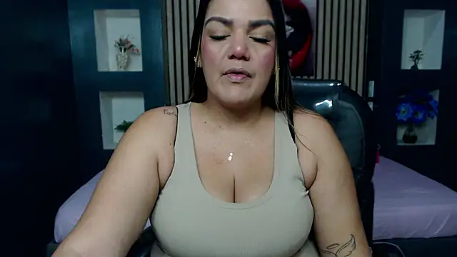ruby jimenez19 online show from 10/30/25, 02:24