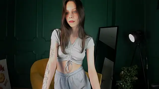 Snapshot of Amber__lust chatting on 10/16/25, 01:34 Amber  lust online show from 10/16/25, 01:34