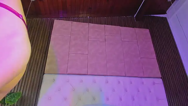 AAliss Starr online show from 10/18/25, 02:36