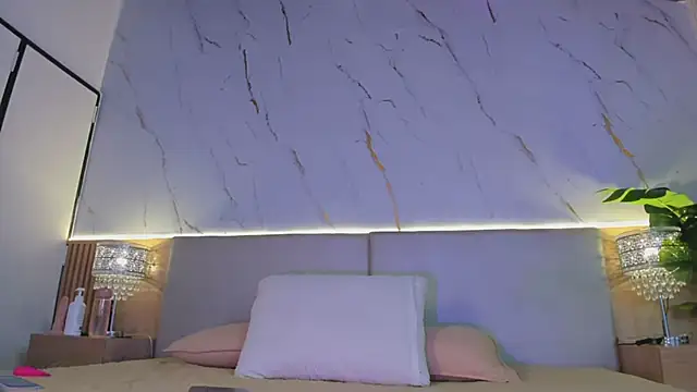 AAliss Starr online show from 10/25/25, 08:14