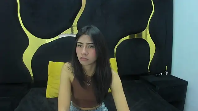 Mia clark18 online show from 10/22/25, 05:02