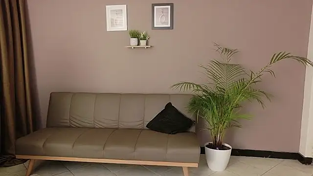 ZahraMilf online show from 12/21/25, 11:50