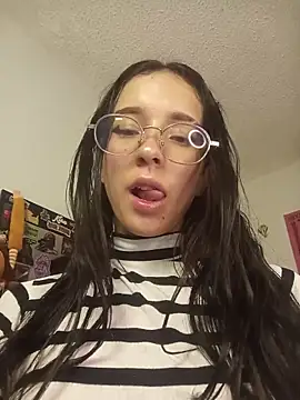 Snapshot of Brugmansia_ chatting on 04/05/26, 05:26 Brugmansia online show from 04/05/26, 05:26