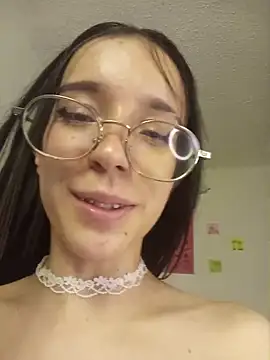 Snapshot of Brugmansia_ chatting on 04/11/26, 07:45 Brugmansia online show from 04/11/26, 07:45