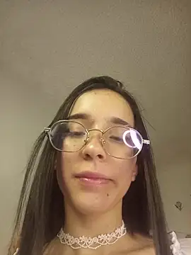 Snapshot of Brugmansia_ chatting on 04/17/26, 04:59 Brugmansia online show from 04/17/26, 04:59