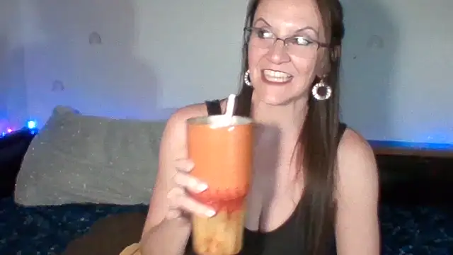 easy briezy online show from 01/13/26, 02:28