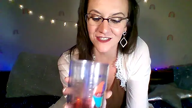 easy briezy online show from 02/11/26, 06:29