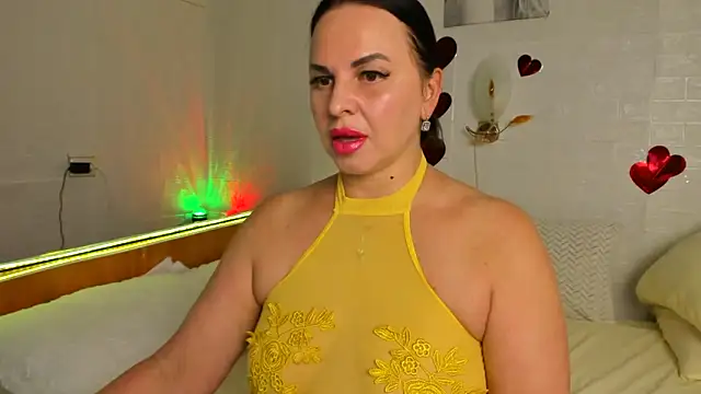 Snapshot of MIRAA_LUV chatting on 05/21/26, 04:47 MIRAA LUV online show from 05/21/26, 04:47