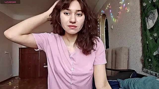 Snapshot of MiaLovelyOne chatting on 03/13/26, 08:10 MiaLovelyOne online show from 03/13/26, 08:10