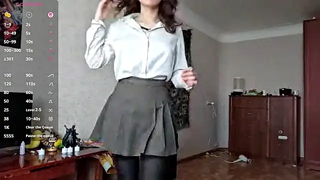 Snapshot of MiaLovelyOne chatting on 03/15/26, 06:52 MiaLovelyOne online show from 03/15/26, 06:52