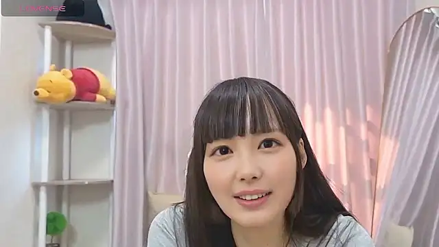 Snapshot of mai-chan_ chatting on 02/28/26, 02:45 mai-chan online show from 02/28/26, 02:45