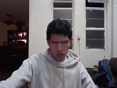 Snapshot of TheHiddenMark chatting on 10/09/25, 08:01 TheHiddenMark online show from 10/09/25, 08:01