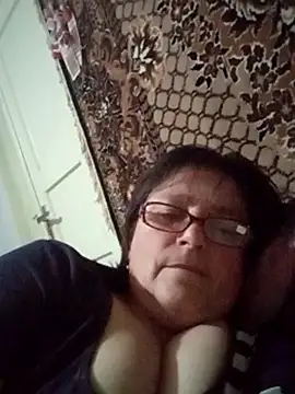 Snapshot of MilaCold5443 chatting on 03/17/26, 08:23 MilaCold5443 online show from 03/17/26, 08:23