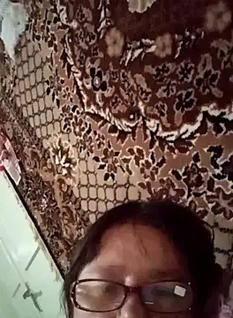 Snapshot of MilaCold5443 chatting on 03/29/26, 11:43 MilaCold5443 online show from 03/29/26, 11:43