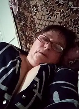 Snapshot of MilaCold5443 chatting on 04/01/26, 04:35 MilaCold5443 online show from 04/01/26, 04:35