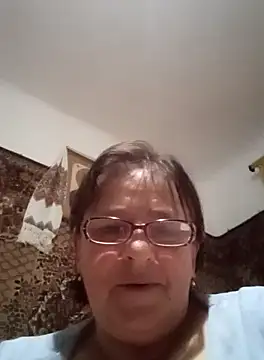 Snapshot of MilaCold5443 chatting on 04/10/26, 04:17 MilaCold5443 online show from 04/10/26, 04:17