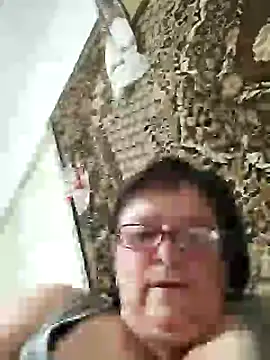 Snapshot of MilaCold5443 chatting on 05/25/26, 05:41 MilaCold5443 online show from 05/25/26, 05:41
