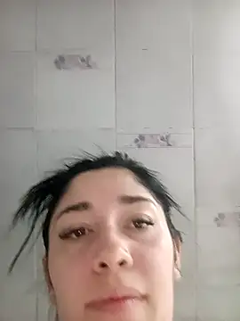 AbbyLewiis online show from 10/31/25, 11:11