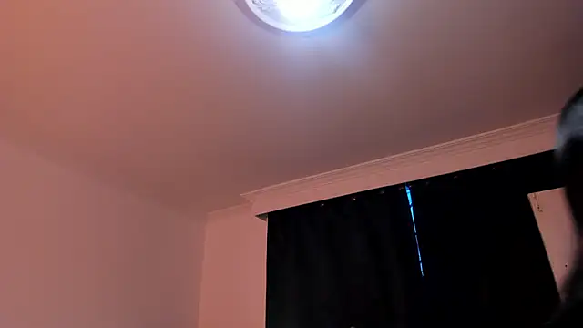 AbbyLewiis online show from 11/23/25, 11:10