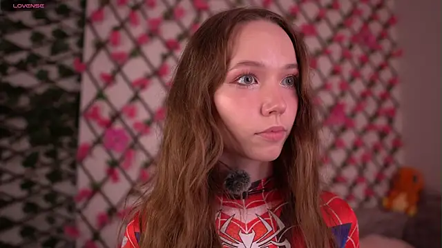 Snapshot of Petite_Polly chatting on 11/08/25, 06:07 Petite Polly online show from 11/08/25, 06:07