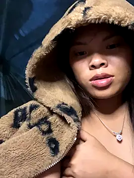 hello-cute online show from 11/13/25, 03:33