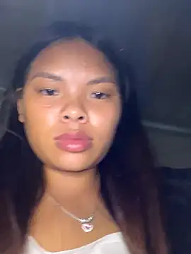 hello-cute online show from 11/16/25, 03:28