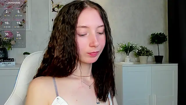 try love  online show from 10/18/25, 08:59