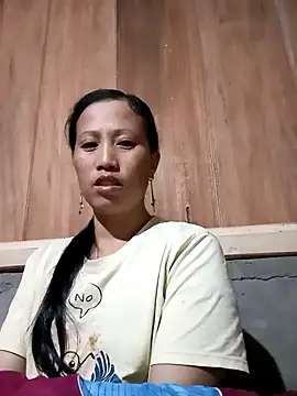 Snapshot of jerry-xx chatting on 11/15/25, 01:07 jerry-xx online show from 11/15/25, 01:07