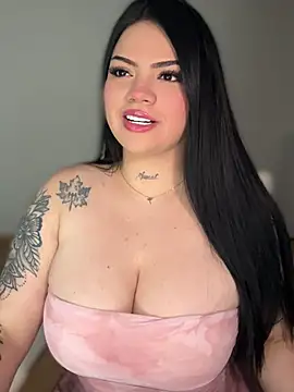 dulcemarianh  online show from 05/02/26, 03:44