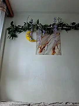Snapshot of Nika_aa chatting on 07/15/26, 10:31 Nika aa online show from 07/15/26, 10:31