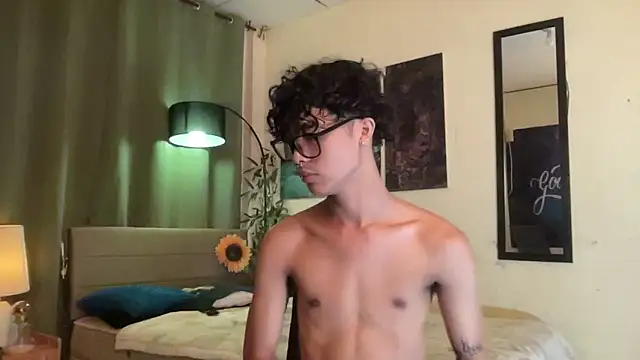 AsianCarl online show from 11/09/25, 03:32