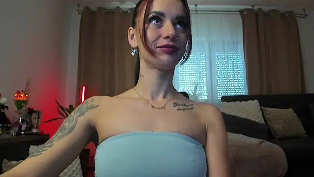 Snapshot of JacquelineHex chatting on 03/13/26, 08:21 JacquelineHex online show from 03/13/26, 08:21