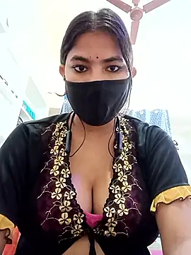 Hot radhaji online show from 02/09/26, 04:44