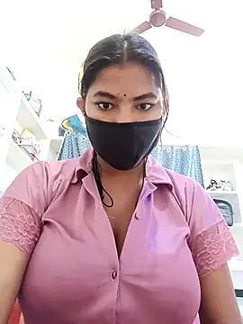 Snapshot of Hot_radhaji chatting on 03/16/26, 01:22 Hot radhaji online show from 03/16/26, 01:22