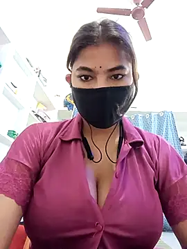 Snapshot of Hot_radhaji chatting on 03/28/26, 02:33 Hot radhaji online show from 03/28/26, 02:33