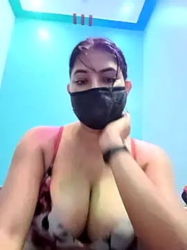 Snapshot of Hot_radhaji chatting on 07/07/26, 06:58 Hot radhaji online show from 07/07/26, 06:58