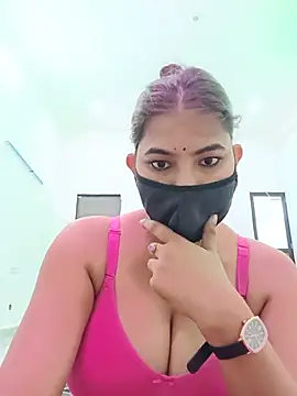 Snapshot of Hot_radhaji chatting on 07/27/26, 03:46 Hot radhaji online show from 07/27/26, 03:46