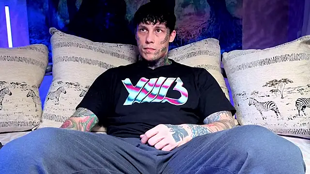 Snapshot of Anubisgods chatting on 01/08/26, 06:05 Anubisgods online show from 01/08/26, 06:05