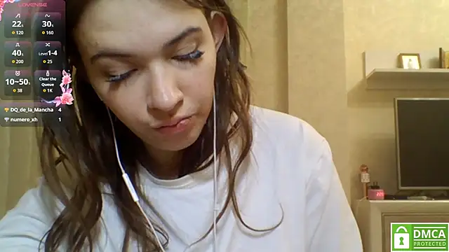 Snapshot of CeyaLier chatting on 04/18/26, 07:58 CeyaLier online show from 04/18/26, 07:58