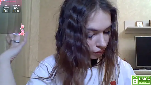 Snapshot of CeyaLier chatting on 04/19/26, 08:44 CeyaLier online show from 04/19/26, 08:44