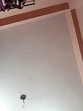 Snapshot of Megla879 chatting on 11/11/25, 10:21 Megla879 online show from 11/11/25, 10:21