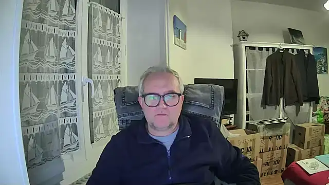 Snapshot of macdut67 chatting on 02/17/26, 02:19 macdut67 online show from 02/17/26, 02:19