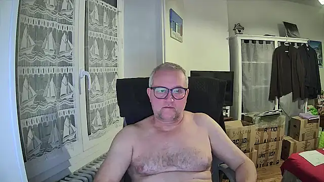 Snapshot of macdut67 chatting on 03/09/26, 01:31 macdut67 online show from 03/09/26, 01:31