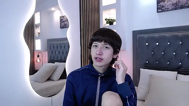 Snapshot of Emo_Boy_ chatting on 03/30/26, 08:21 Emo Boy online show from 03/30/26, 08:21