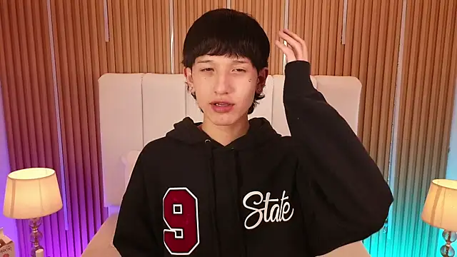 Emo Boy  online show from 05/30/26, 09:34